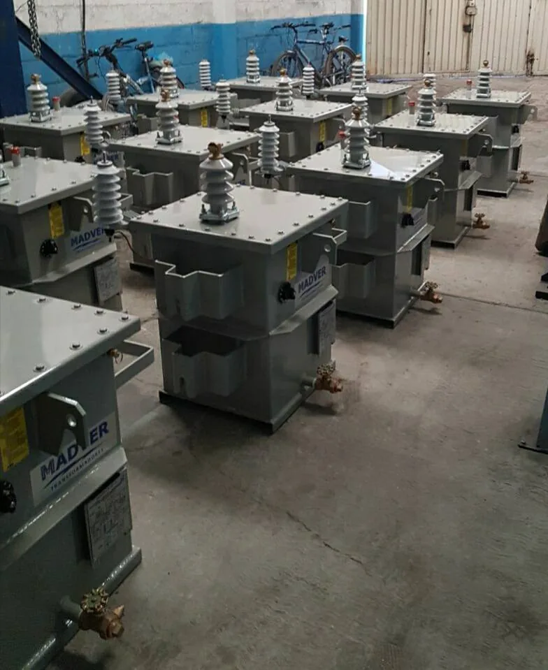Producción en serie de transformadores tipo poste MADVER